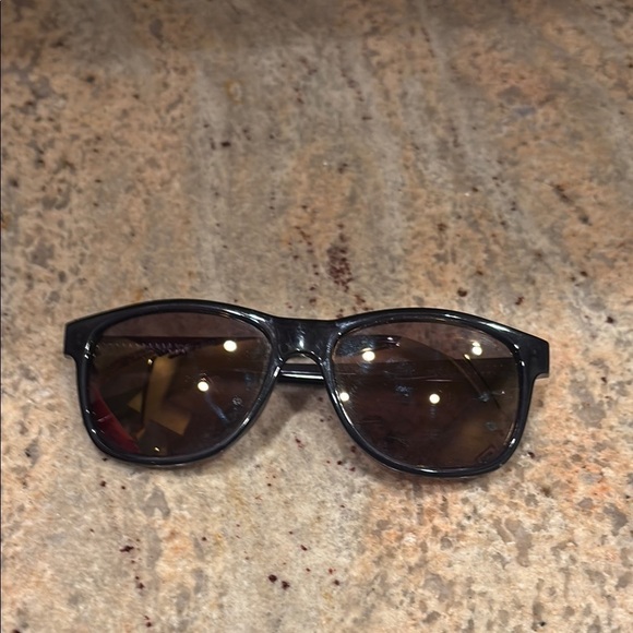 Fossil Stylish Black Sunglasses main image 6